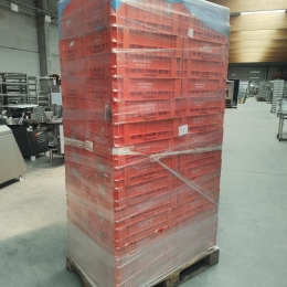 56 Stackable crates 
